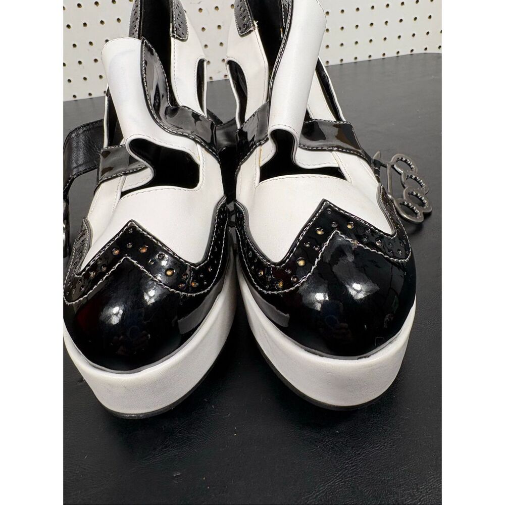 Funtasma patent leather brass knuckle buckle heels size 10 - Picture 9 of 14